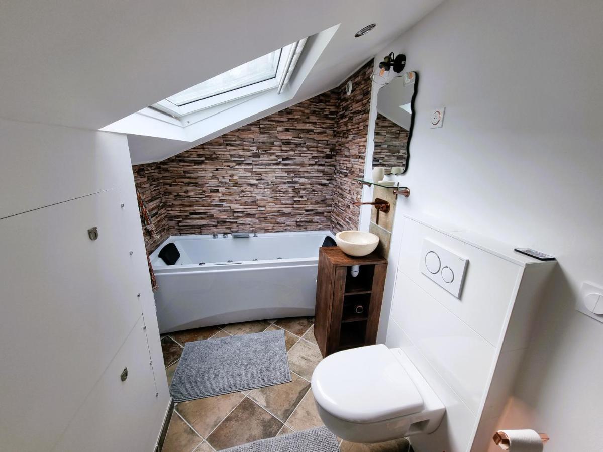 2 Appt Medielounge Ou Medieold, Parking Vue Magnifique Par Beds76 Rouen Exterior photo